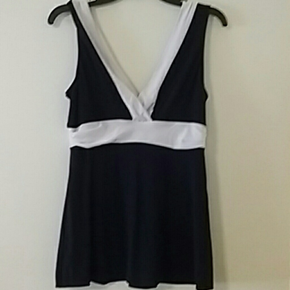 White House Black Market Top